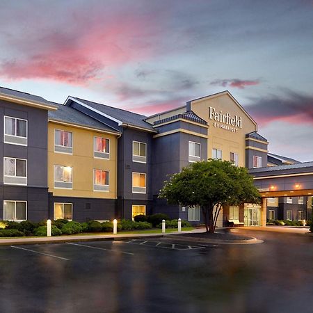 Fairfield Inn & Suites Уорнър Робинс Екстериор снимка